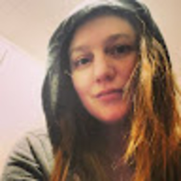 Meet your Posher, Alethea - Picture 1 of 1